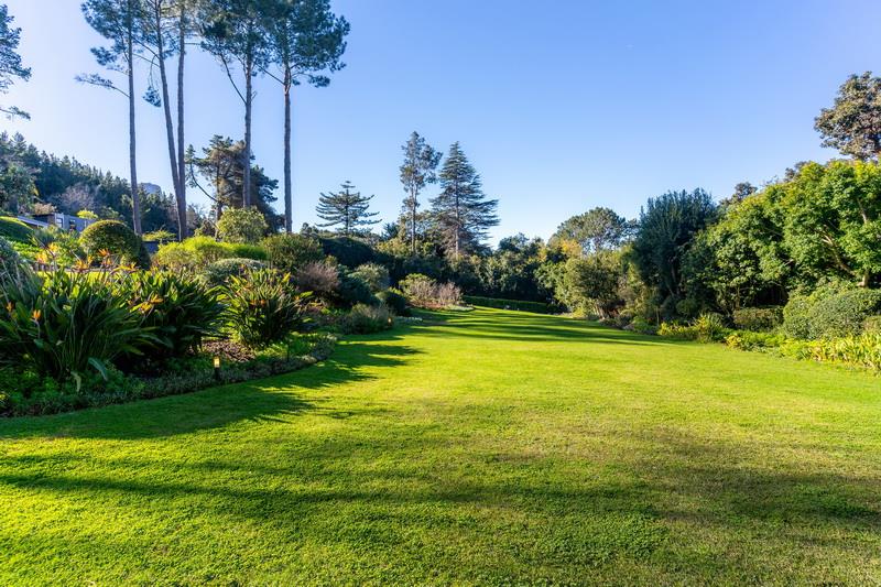4 Bedroom Property for Sale in Constantia Western Cape